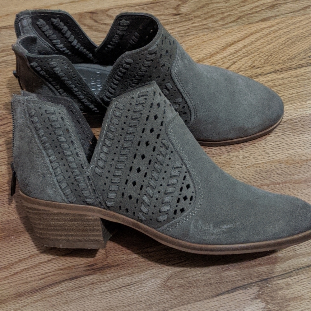 Vince Camuto ankle boots